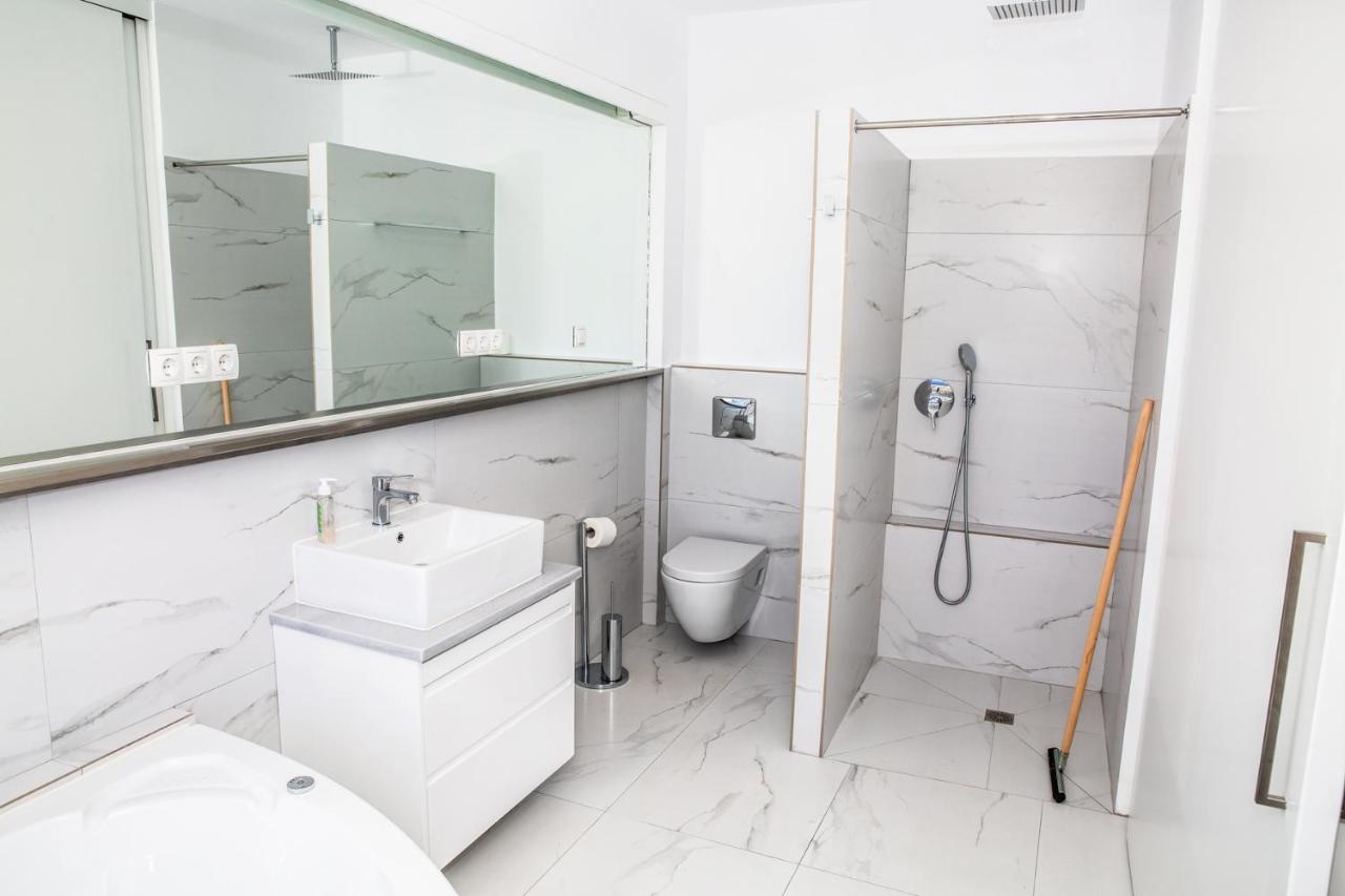 Komfort City Apartment "Elias" Mit Meerblick In Lavrio Екстер'єр фото